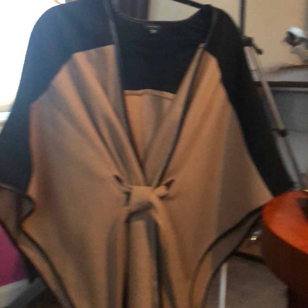 Ann Taylor shawl/cape/sweater one size